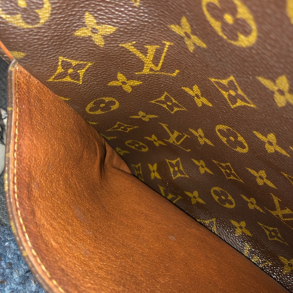 Authentic Louis Vuitton Marceau GM Vintage Messenger Bag - Picture 7 of 9